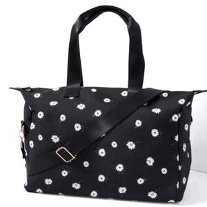 Alice + Olivia | Daisy Print Duffel Bag | Black Large tote Zip up travel bag